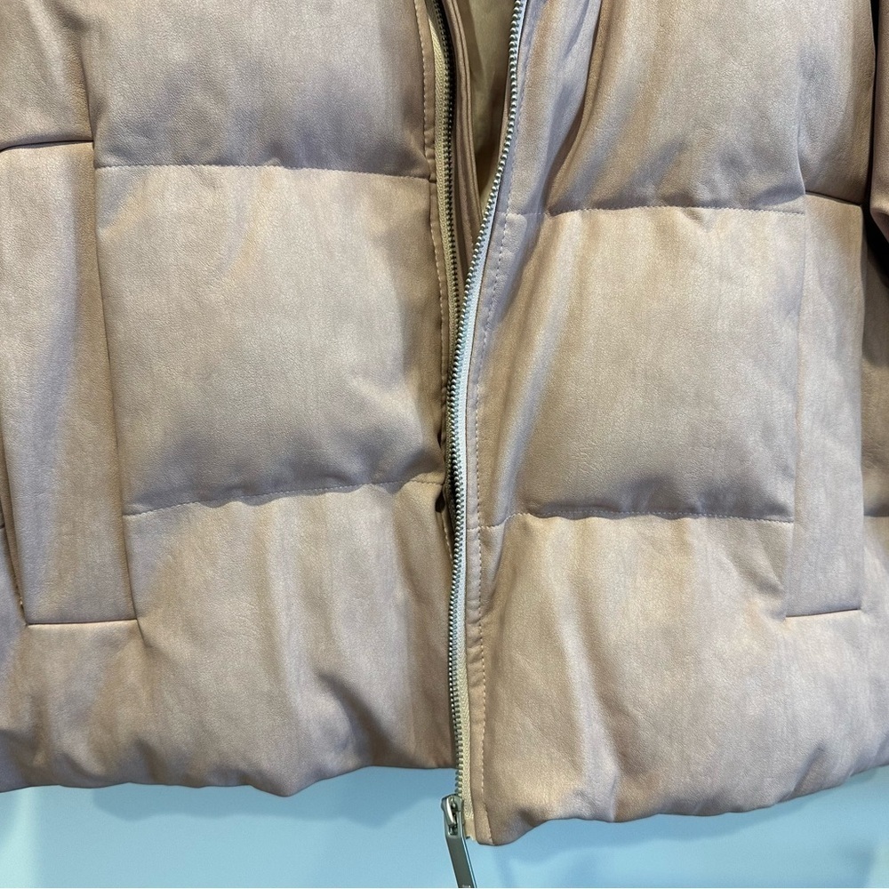 LG Women's Puffer Jacket - Light Pink - Picture 7 of 12